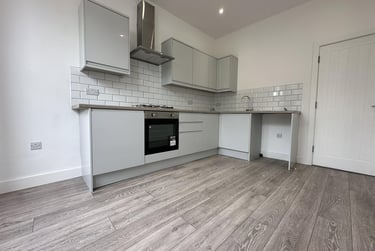 3 bed house, Bramshott Road, Fratton, Portsmouth, PO48AN - Image 3